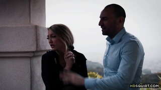 Grosse bite baise mec pauvre fille jusqu&#039;à ce qu&#039;elle éjacule