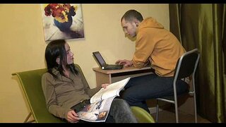 ���ह अमीर आदमी है । 