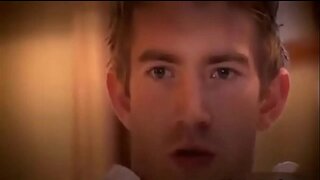 Хенесси көреді, оның жиынтық ағасы дрочит өз б