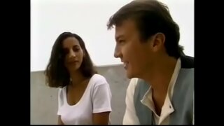 Melissa Monet बिल्ली के साथ गर्म युवा